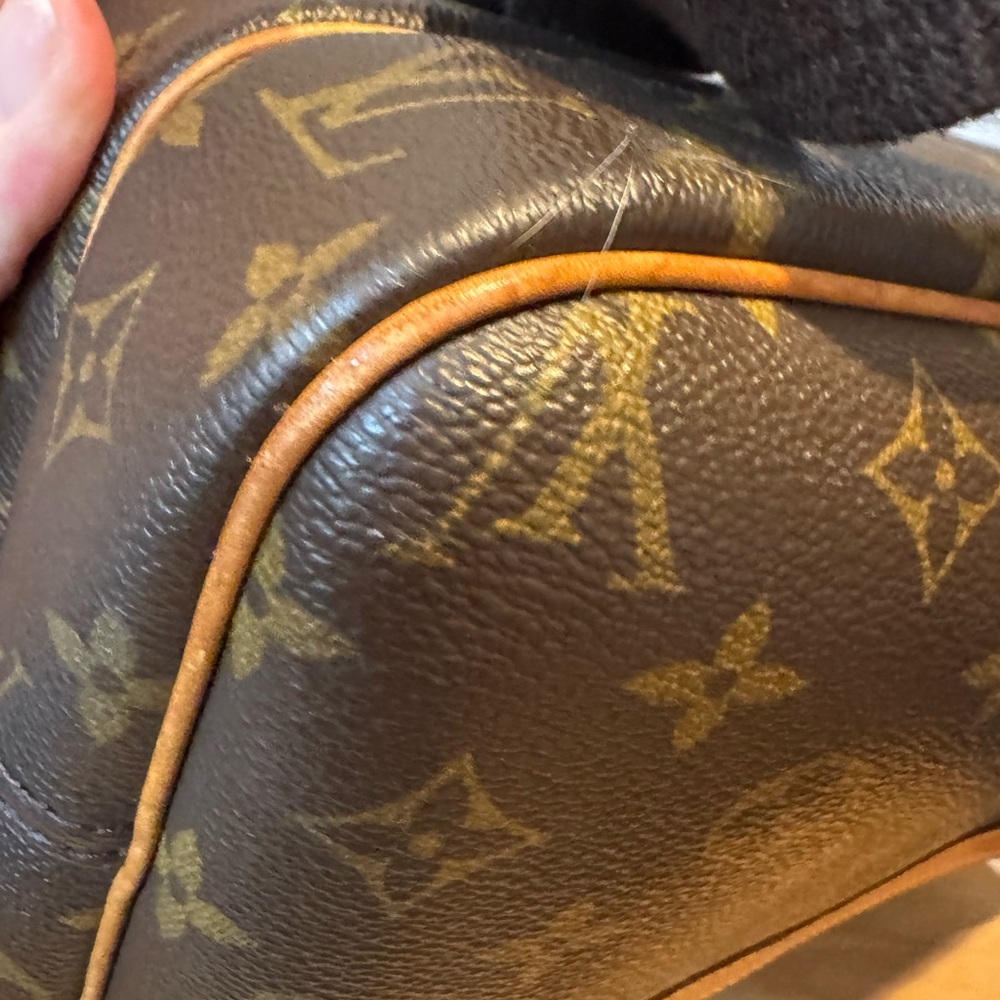 Authentic Louis Vuitton Monogram Reporter PM Crossbody Messenger Bag - Picture 11 of 13